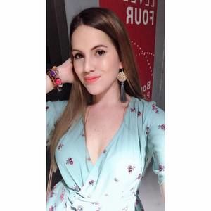 Meet your Posher, Daniela